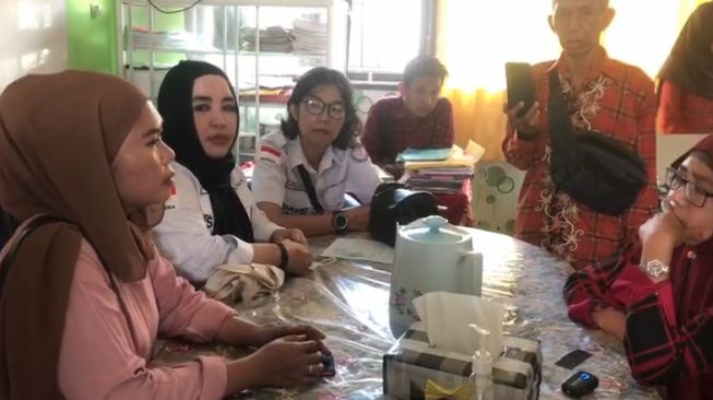 Miris! Siswi SD di Samarinda Diusir karena Ujian Tak Punya HP dan Seragam