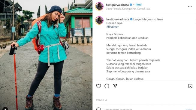 OOTD Hesti Purwadinata saat mendaki gunung(Instagram/HestiPurwadinata)