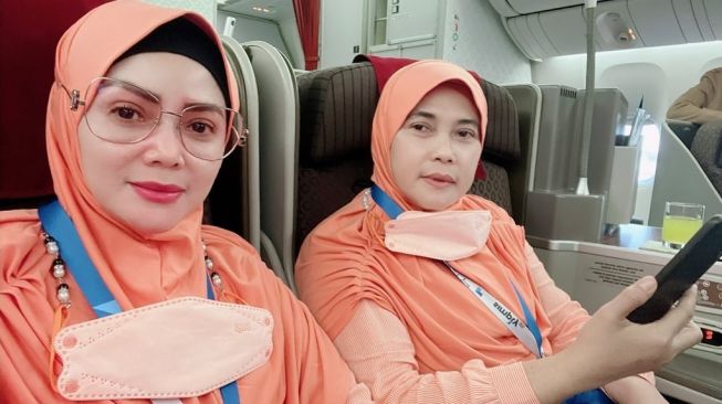 Potret Kristina Jalankan Umrah (Instagram/@kristinadangdut)