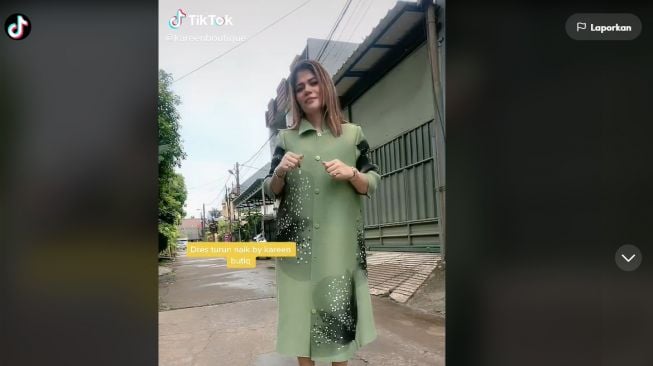 Bikin Gemes, Deretan Artis Ini Ikuti Tren Goyang Baju Turun Naik