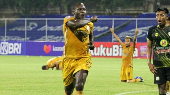 Herman Dzumafo Resmi Perkuat FC Bekasi City (@hermandzumafo99)