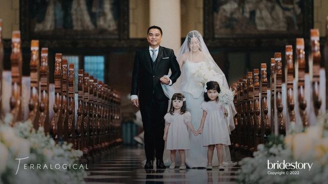 Potret Pernikahan Eva Celia (instagram/@thebridestory)