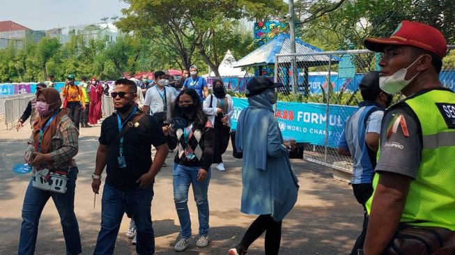 LIVE STREAMING: Suasana Jelang Race Formula E di JIEC, Ancol