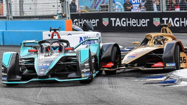 Hasil Formula E Jakarta 2022: Mitch Evans Juara, Kutukan Vergne Berlanjut