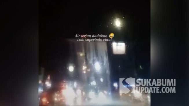 Viral, Air Terjun Dadakan Muncul di Sukabumi, Warga Sekitar Bongkar Fakta Ini