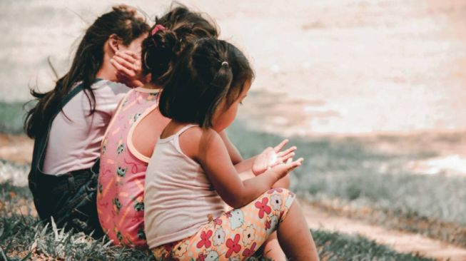 6 Sifat Khas yang Biasa Dimiliki Anak Ketiga, Apakah Kamu Juga?