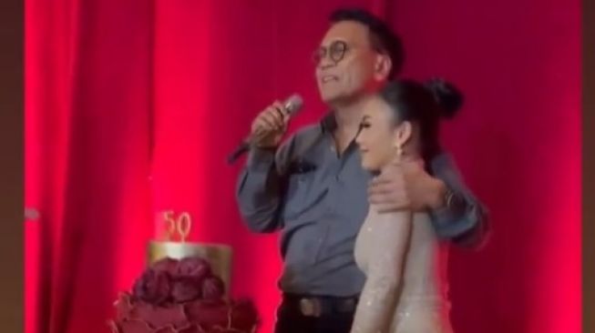 Perayaan ulang tahun ke-50 Yuni Shara [Instagram/@yunishara36]