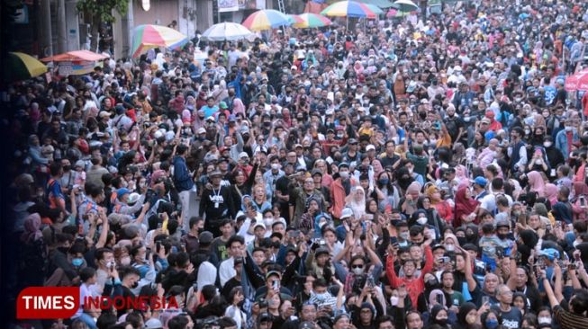 Geber Beragam Hiburan, Ribuan Warga Memenuhi Kayutangan Heritage Malang