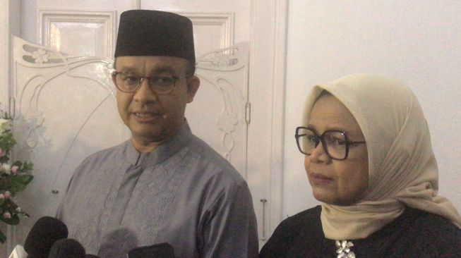 Gubernur DKI Jakarta Anies Baswedan bertemu Ridwan Kamil Gedung Pakuan, Senin, 6 Juni 2022, dalam rangka takziah atau meyampaikan belasungkawa. [Ayobandung.com/Gelar Aldi S]