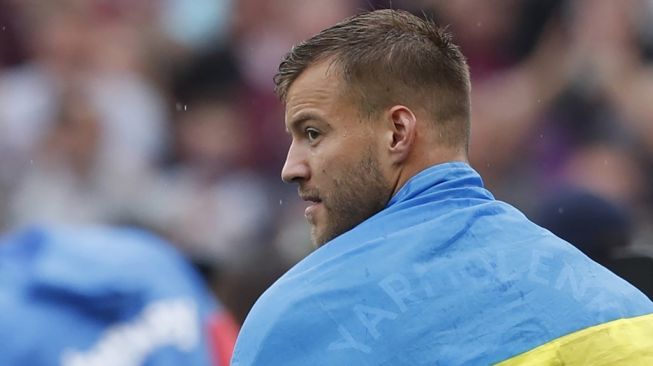 Penyerang Timnas Ukraina, Andriy Yarmolenko. [IAN KINGTON / IKIMAGES / AFP]