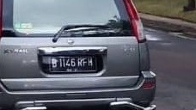 Pakai Pelat Palsu, Faisal Marasabessy Penganiaya Adik Verlita Evelyn Terancam 7 Tahun Penjara