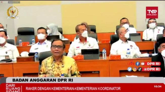 Mahfud MD Singgung Airlangga di Rapat DPR: 2023 Akan Ramai, KIB Sudah Dibentuk, Yang Lain Sudah Mikir Cetak Kaos