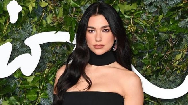 Adu Gaya Haico Van Der Veken dan Dua Lipa (Dua Lipa/Instagram@dualipa)