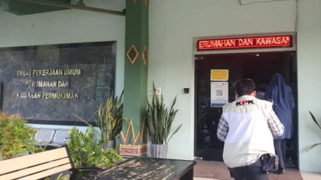 Lakukan Penggeledahan di Balai Kota, KPK Periksa Sejumlah Berkas Terkait IMB