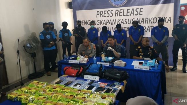 Tim Gabungan Berhasil Menggagalkan 31 Kilogram Sabu Asal Malaysia yang Hendak Diselundupkan ke Pontianak