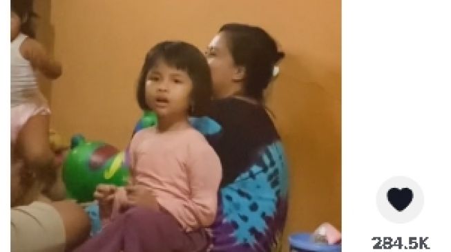 Lontarkan Komentar Pedas, Aksi Anak Kecil Ini Bikin Netizen Tertawa Setuju