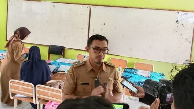 Hari Pertama PPDB di SMAN 6 Kota Cirebon Masih Sepi Pendaftar