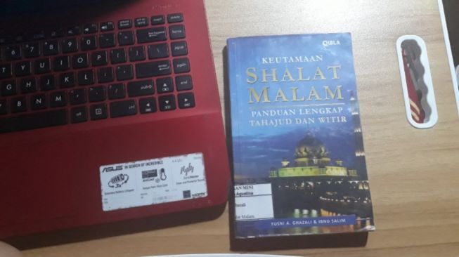 Ulasan Buku Keutamaan Shalat Malam, Menelisik Hikayat Salat Tahajud