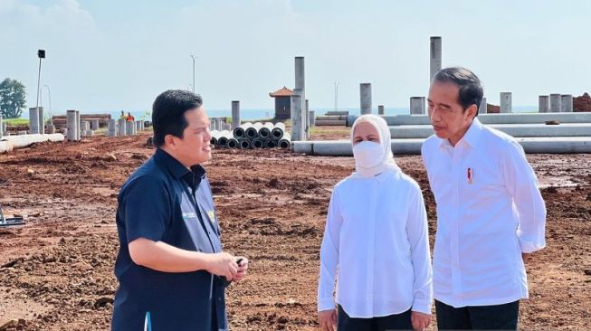 Ada Pabrik Kaca Hingga Baterai Mobil Listrik di KIT Batang, Jokowi: Buka Lapangan Kerja Besar