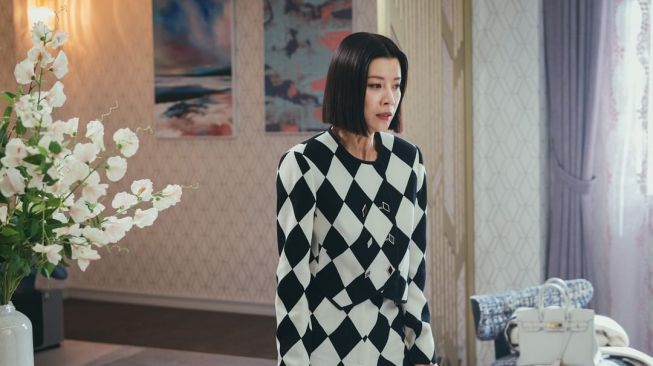 Potret Yoo Sun di Eve (Instagram/@tvn_drama)