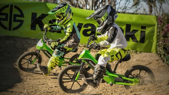 Kawasaki Motor Indonesia Hadirkan KLX230S, KLX230SM dan Elektrode di Tanah Air