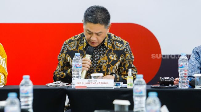 Komisaris PT Arkadia Digital Media Tbk Iwa Sukresno Karunia saat Rapat Umum Pemegang Saham (RUPS) di Jambuluwuk Thamrin Hotel, Jakarta, Rabu (8/6/2022). [Suara.com/Alfian Winanto]