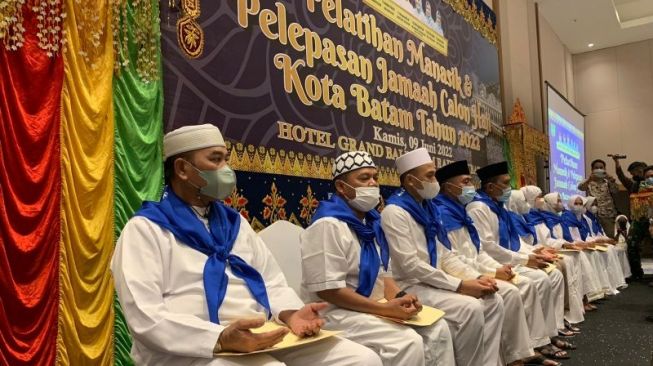 Ratusan Jamaah Haji Asal Batam Dapat Uang Saku Rp 1 Juta dari Pemerintah, Diambil dari Dana Hibah