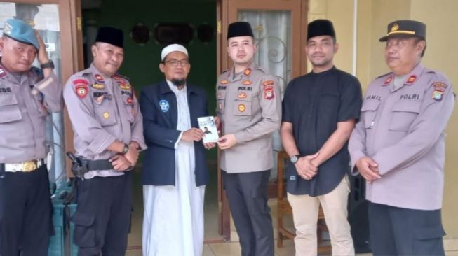 Dua Pondok Pesantren di Bekasi Didatangi Polisi, Ada Apa?