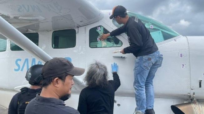 Pesawat SAM Air Ditembak OTK di Papua, Polisi Olah TKP