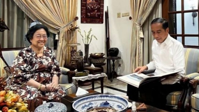 Sebelum Reshuffle Kabinet, Jokowi Gelar Jamuan Makan Siang dengan Ketua Umum Partai