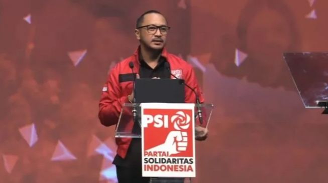 Ketua Umum Partai Solidaritas Indonesia (PSI) Giring Ganesha. [Suara.com/Ummi Hadyah]
