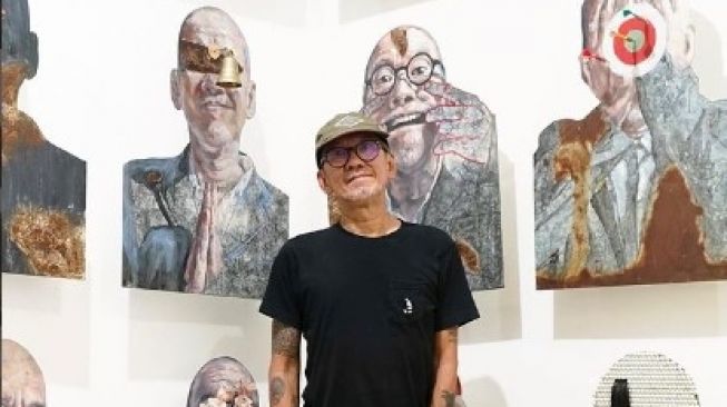 Seniman Agus Suwage Gelar Pameran Tunggal The Theater of Me di Museum MACAN