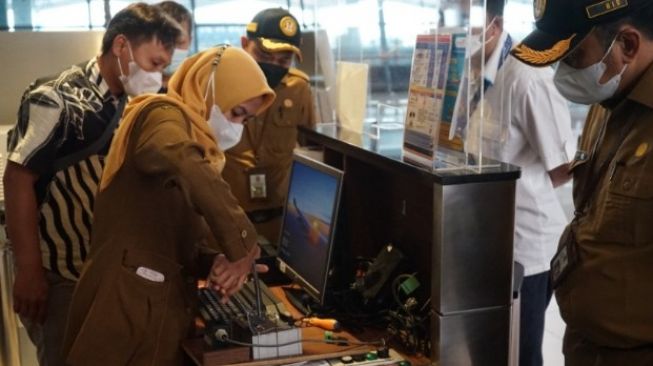 Timbangan Bagasi Pesawat di Bandara Soekarno-Hatta Dipastikan Akurat
