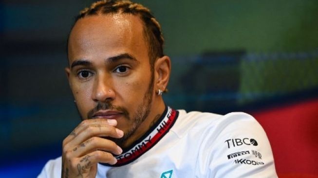 Lewis Hamilton Alami Sakit Punggung Serius, Mercedes Akui Setup Mobil Kelewat Batas