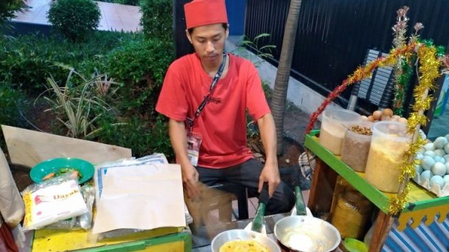 Cerita Pedagang Kerak Telor di Hari Pertama Pekan Raya Jakarta atau Jakarta Fair 2022