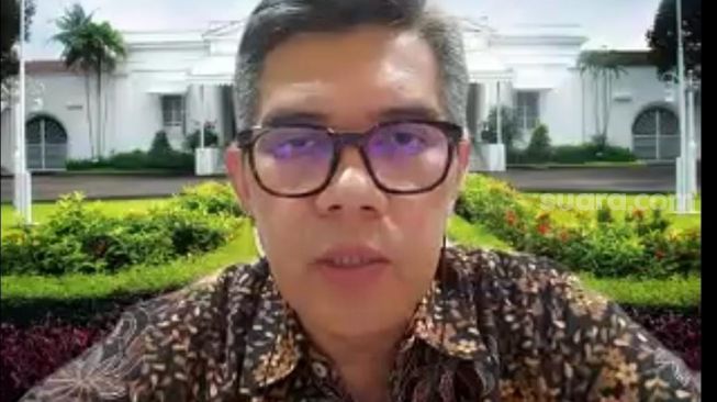 Erwin Muniruzaman, perwakilan keluarga Gubernur Jawa Barat Ridwan Kamil, dalam konferensi pers virtual terkait pemulangan dan pemakaman jenazah Emmeril Kahn Mumtadz alias Eril, Sabtu (11/6/2022). [Tangkapan Layar]