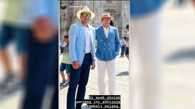 Ridwan Kamil Unggah Foto Bersama Eril: Si Anak Sholeh Ganteng Ini Akhirnya Kembali Pulang