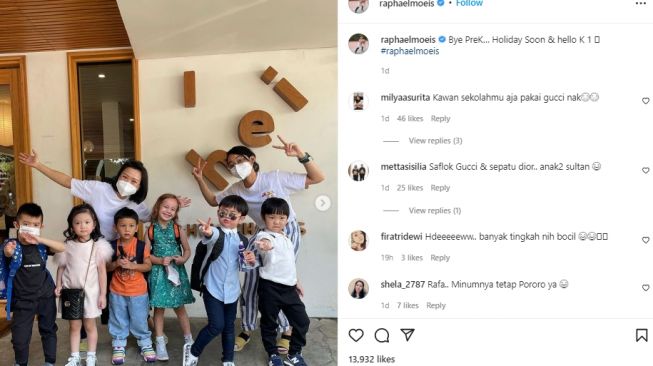 Raphael Moeis dan teman-teman sekolahnya (instagram.com)