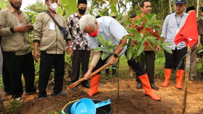 Warga Jateng yang Terdampak Pembangunan Bendungan Bener Diberi Kesempatan Manfaatkan Lahan