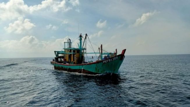 KKP Tangkap 4 Kapal Ikan Ilegal di Selat Malaka dan Perairan Ternate, 2 Berbendera Malaysia