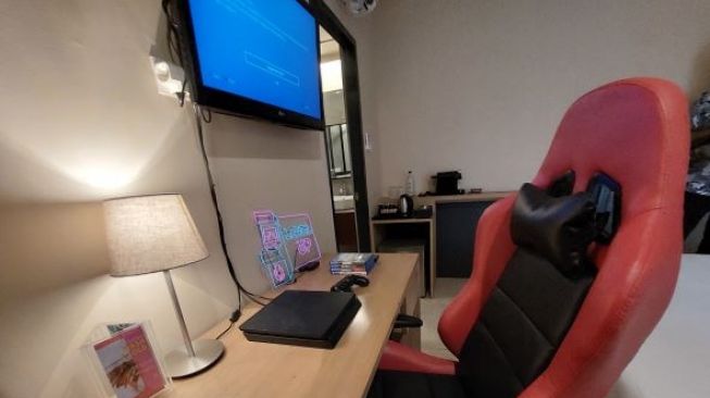 Menginap di Liberta Hub Blok M, Kamu Bisa Staycation Sambil Main PS4 Sepuasnya