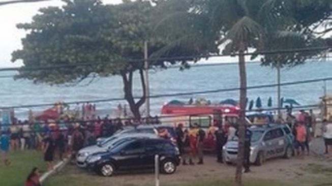 ABG 18 Tahun Tewas saat Mandi di Laut, Kemaluannya Habis Dimakan Hiu