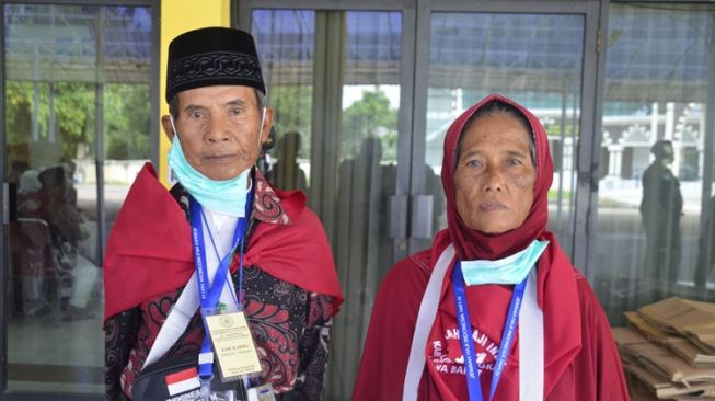 Cerita Tukang Becak Naik Haji Hingga Berangkat ke Makkah Bersama Istri