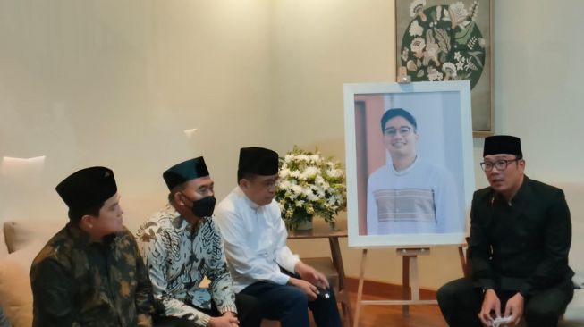 Ikut Sambut dan Serahkan Jenazah Emmeril, Erick Thohir Doakan Keluarga Ridwan Kamil Diluaskan Kesabaran dan Keikhlasan