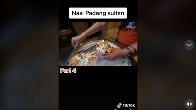 Tangkapan layar video. [TikTok/@jessnojanefans]