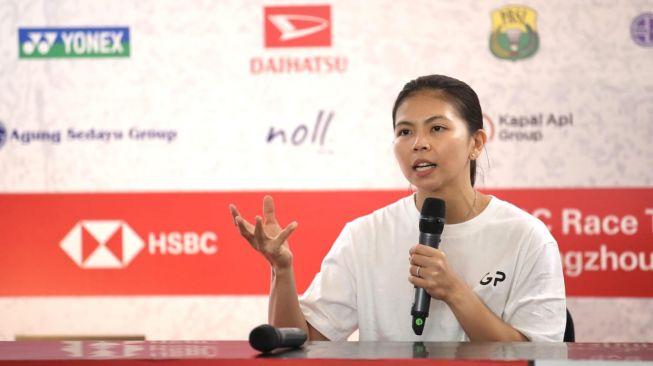 Usai Gantung Raket, Greysia Polii Dapat Hadiah Perhiasan Spesial