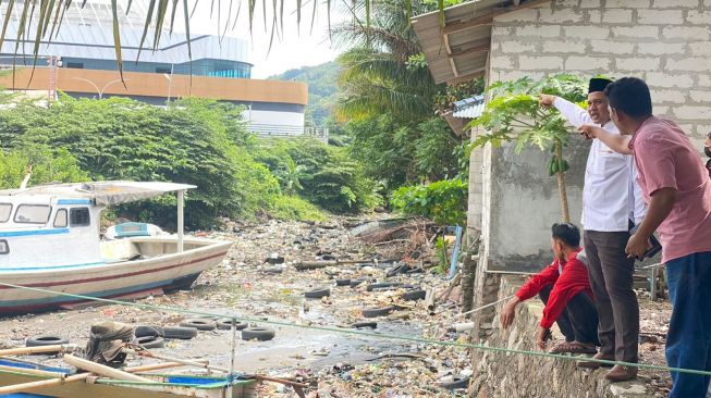 Pendangkalan Muara Sungai Madaksa Dikeluhkan Warga, Isro Miraj Turun Minta Pemkot Cilegon Bertindak