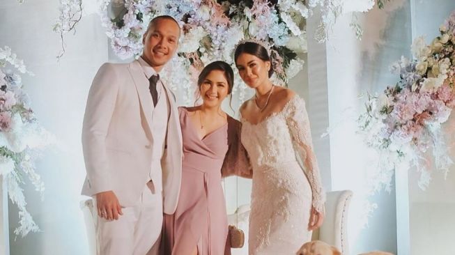 Gaya Artis Jadi Bridesmaid (instagram/@jsmila)