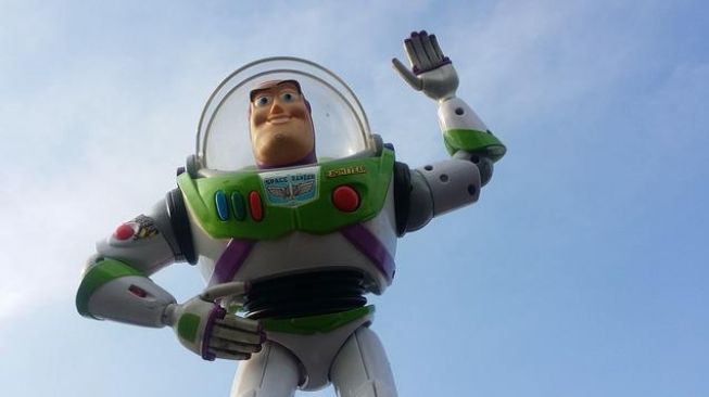 very buzz lightyear