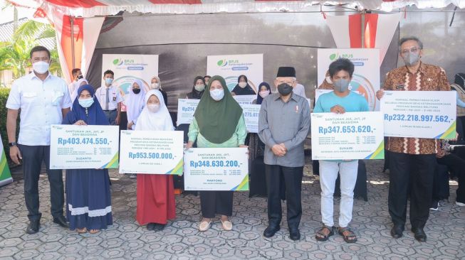 Wapres Serahkan Manfaat Program dan Beasiswa BPJS Ketenagakerjaan Senilai 2,8 Miliar di Pangkalpinang